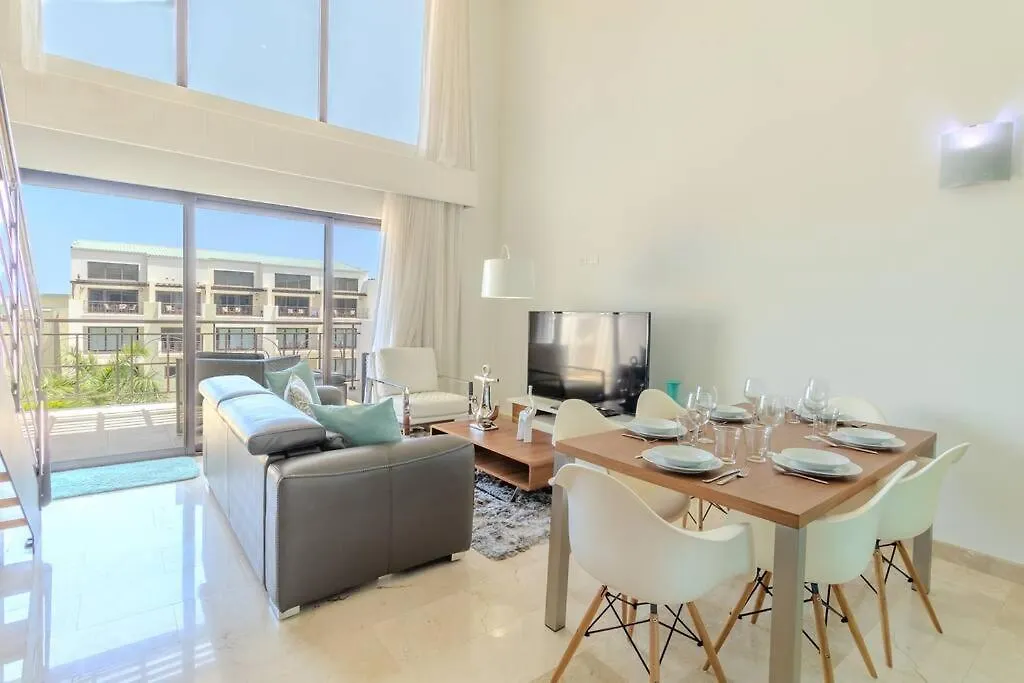 Luxe Condo In Palm Beach By Bocobay location