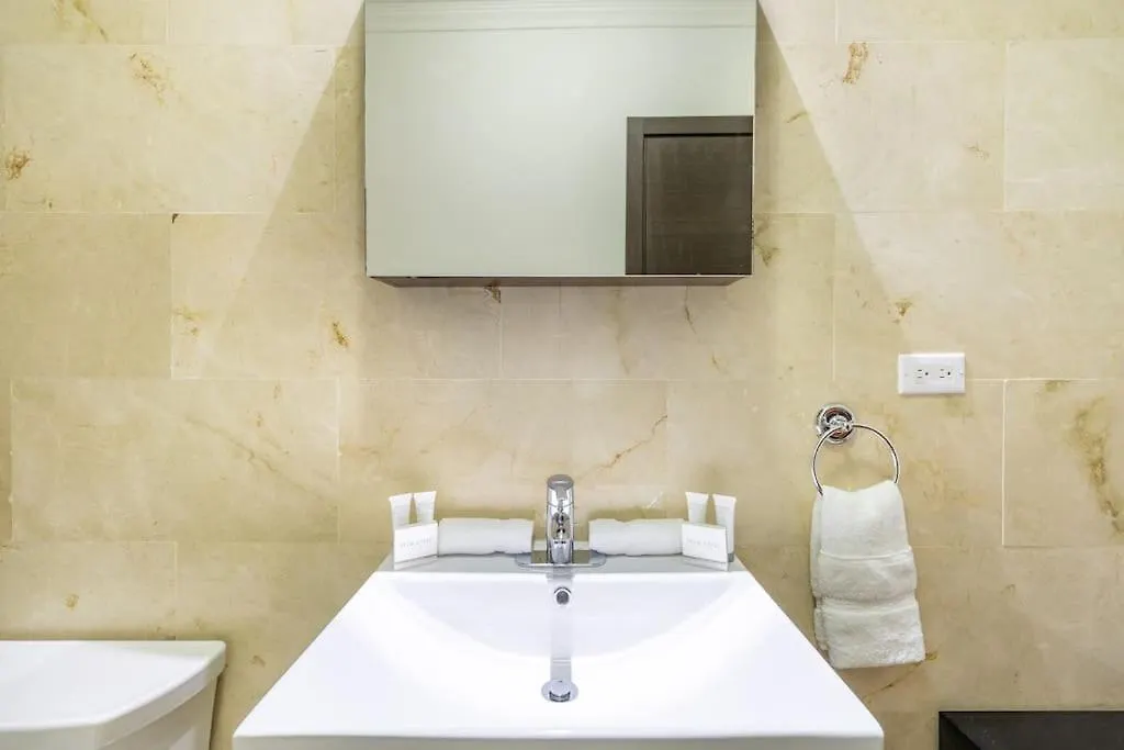 Luxe Condo In Palm Beach By Bocobay Apartment